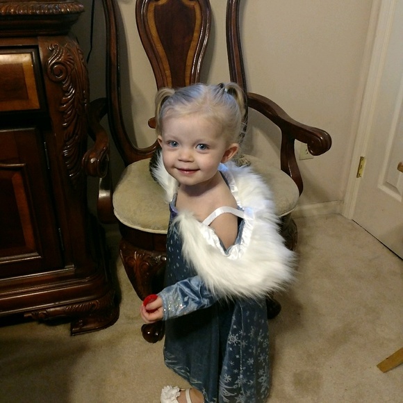 Meet your Posher, Vicki - Picture 1 of 1